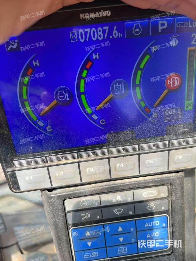 驾驶室整体（整机外观）