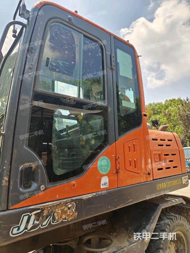 駕駛室整體（整機(jī)外觀）