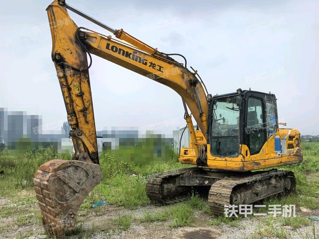 龍工LG6135挖掘機