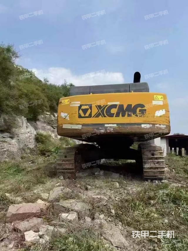 驾驶室顶部（整机外观）