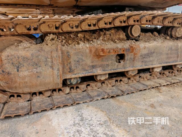 單側履帶整體（整機外觀）