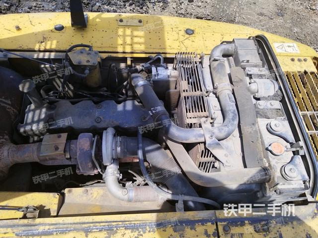 發(fā)動(dòng)機(jī)室（上車(chē)部件）