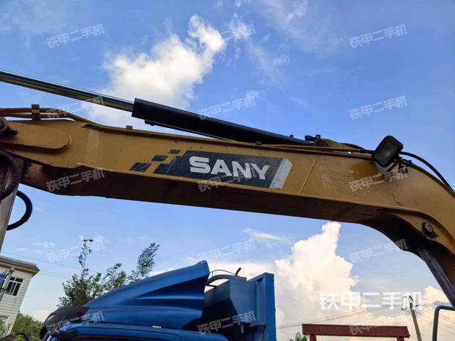 小臂整体左后（工作和回转装置）