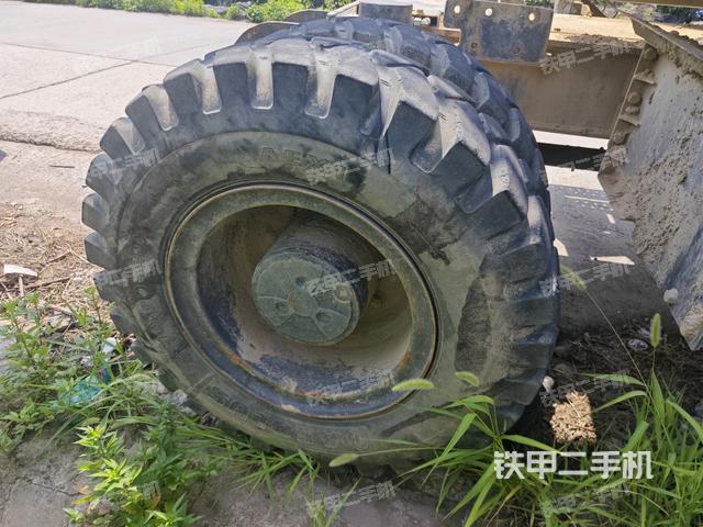 右導(dǎo)向輪（行走機構(gòu)）