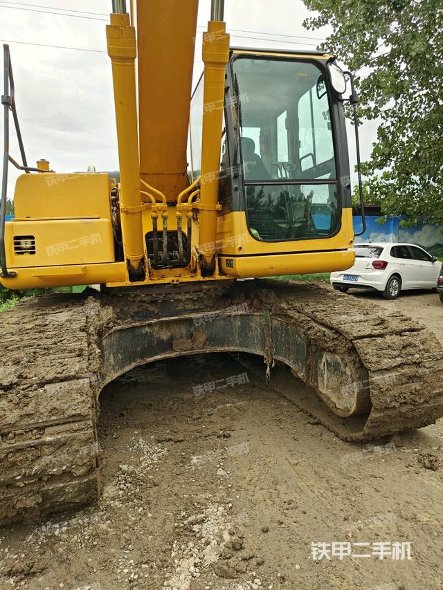 大臂油缸整體?豎拍（工作和回轉(zhuǎn)裝置）