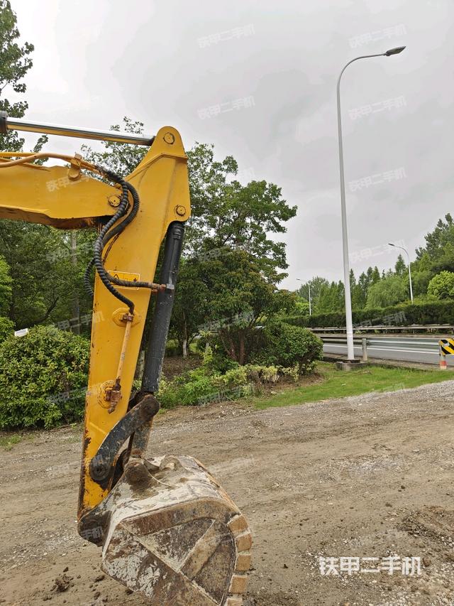 小臂整體左后（工作和回轉(zhuǎn)裝置）