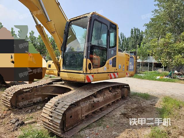 小松PC200-8挖掘机