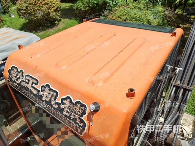 駕駛室頂部（整機(jī)外觀）