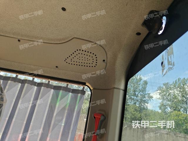 座椅后部（駕駛室部分）