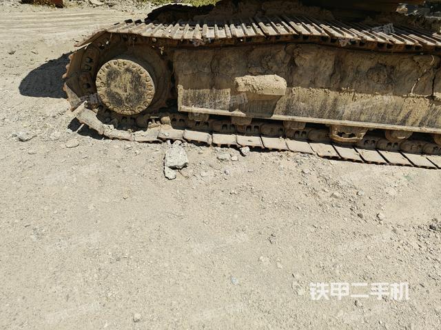 左驅(qū)動(dòng)輪（行走機(jī)構(gòu)）