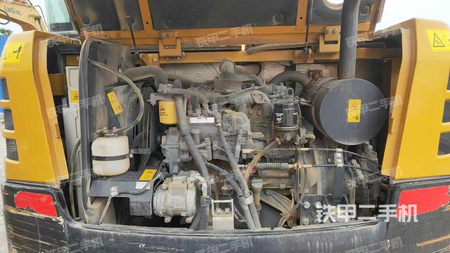 發(fā)動(dòng)機(jī)整體俯視（整機(jī)外觀）