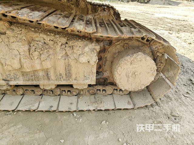 左導(dǎo)向輪（行走機(jī)構(gòu)）