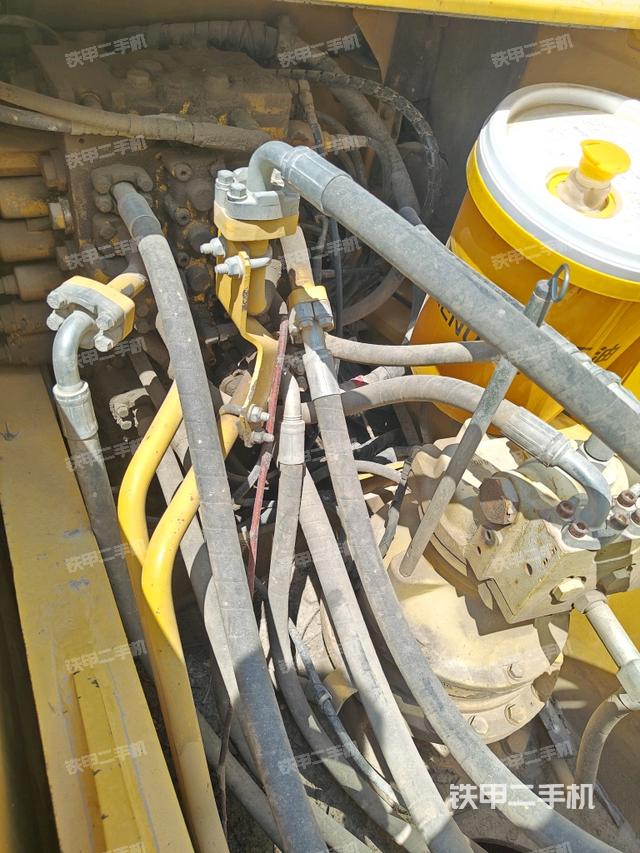 回轉(zhuǎn)馬達(dá)（上車部件）