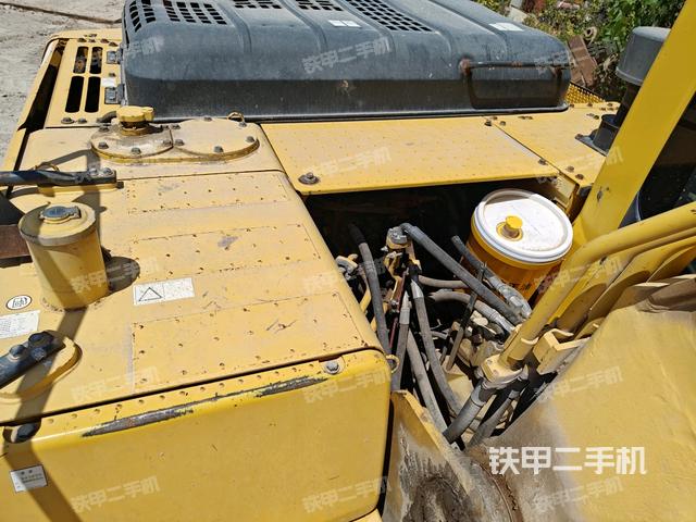 大臂根部?斜視（工作和回轉(zhuǎn)裝置）