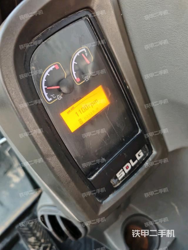 ?駕駛室正側（駕駛室部分）