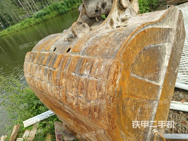 鏟斗45度（工作和回轉(zhuǎn)裝置）