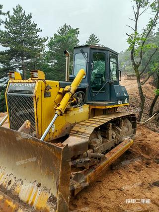 山推SD16标准型推土机实拍图片