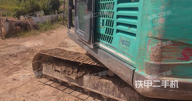 單側(cè)履帶整體（整機(jī)外觀）