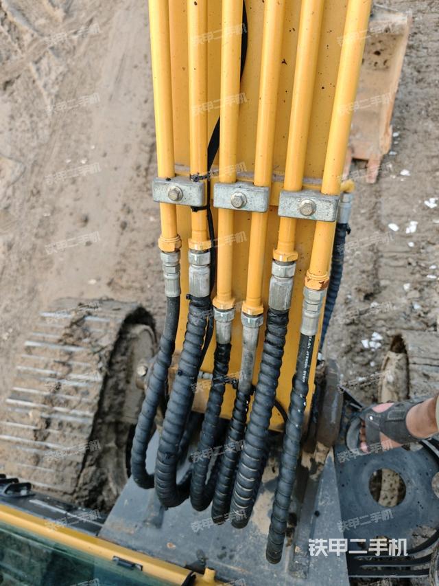 小臂整體右前（工作和回轉裝置）