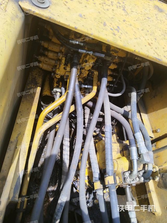 回轉(zhuǎn)馬達(dá)（上車(chē)部件）