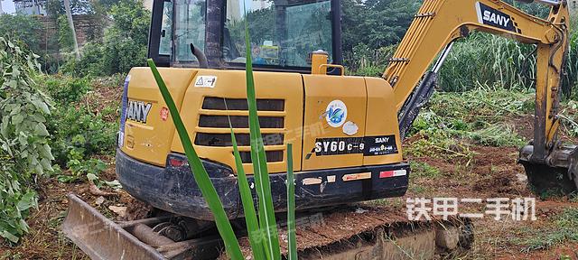 整機右后45°(整機外觀) 整機右后45°(整機外觀)