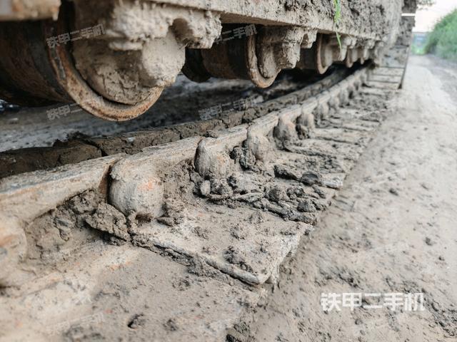 右側履帶整體?（行走機構）