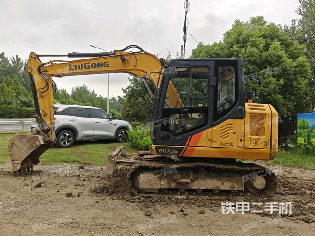 柳工CLG9075E挖掘機(jī)