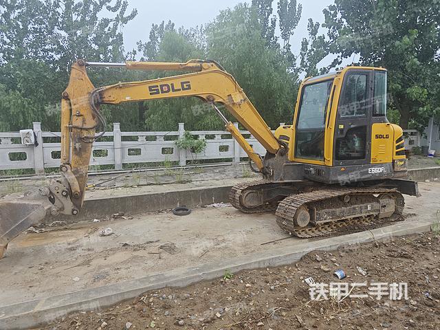 山东临工E660FL挖掘机