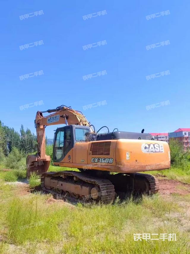 液壓泵艙室正面整體（整機(jī)外觀）