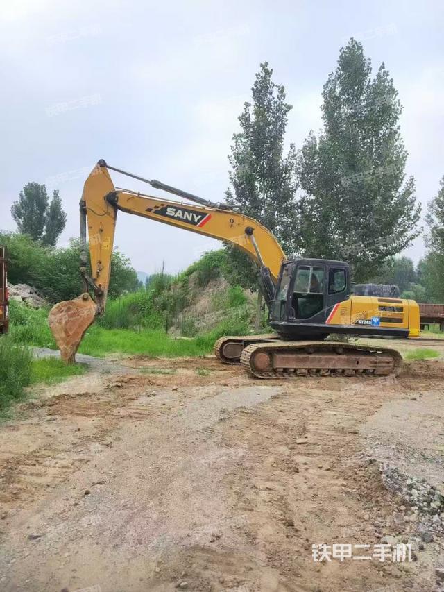 駕駛室整體（整機外觀）