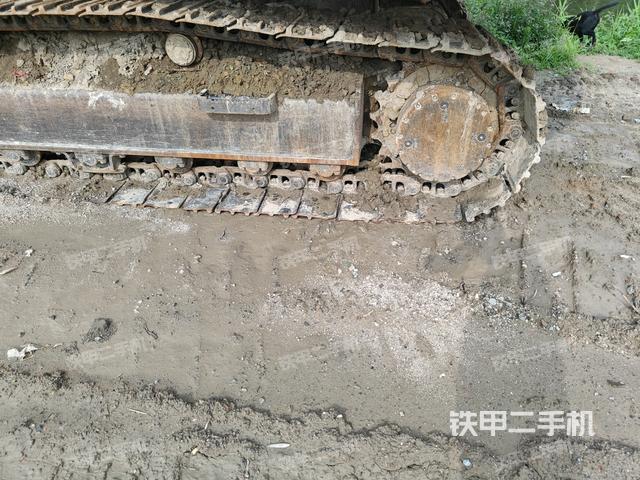 左側(cè)行走馬達(dá)蓋板（行走機構(gòu)）