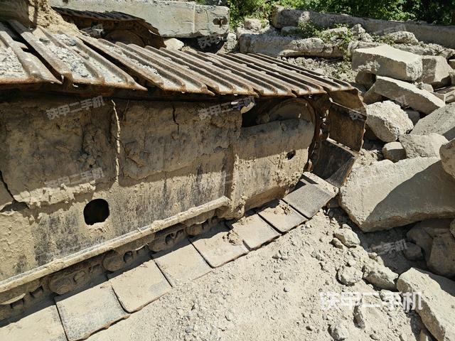 右驅(qū)動(dòng)輪（行走機(jī)構(gòu)）