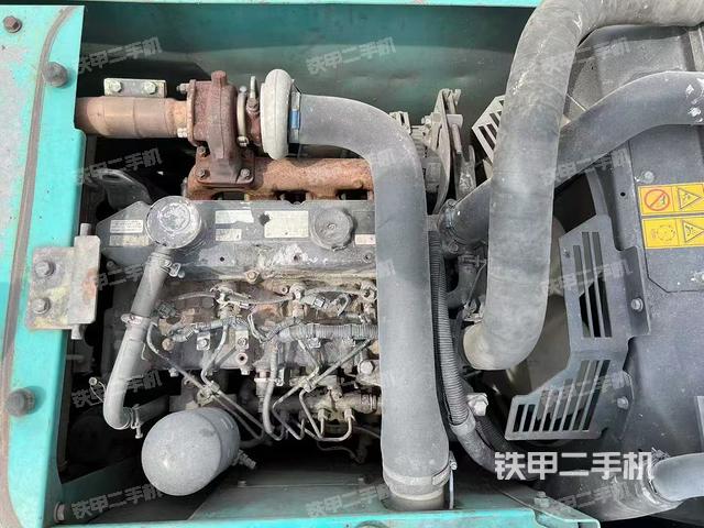 發(fā)動(dòng)機(jī)整體俯視（整機(jī)外觀）