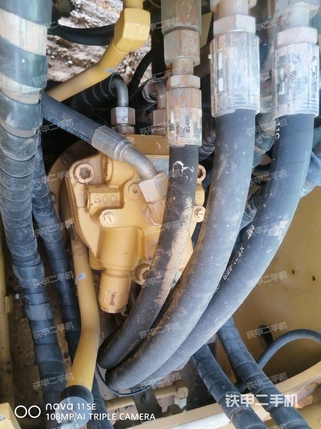 回轉(zhuǎn)馬達（上車部件）