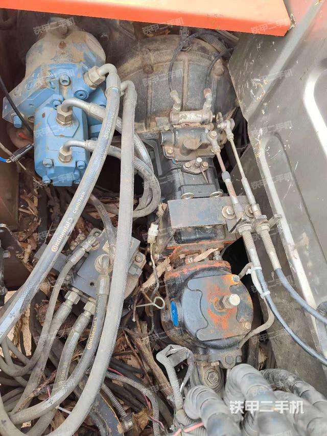 駕駛室整體（整機(jī)外觀）