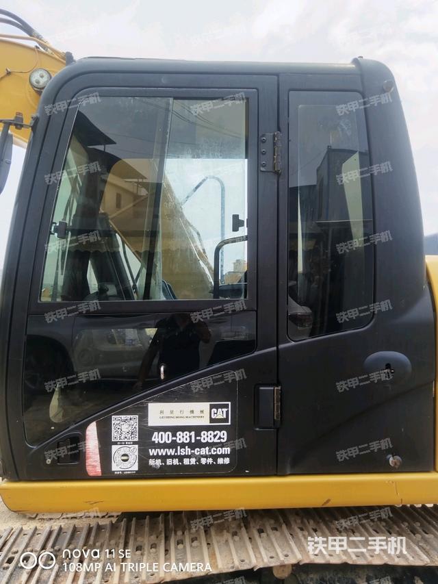 駕駛室正側(cè)（駕駛室部分）