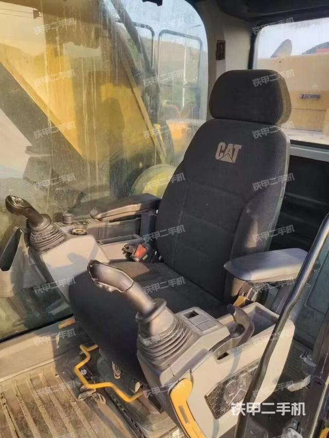 驾驶室整体（整机外观）