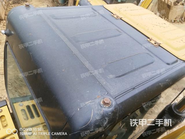 驾驶室顶部（整机外观）