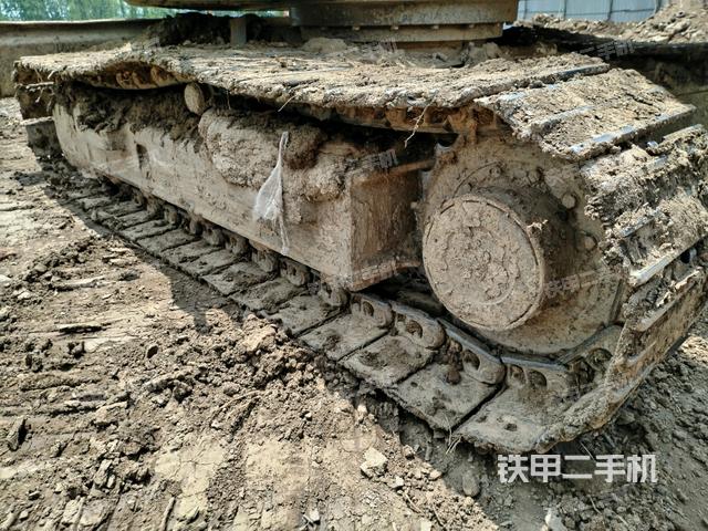 单侧履带整体（整机外观）