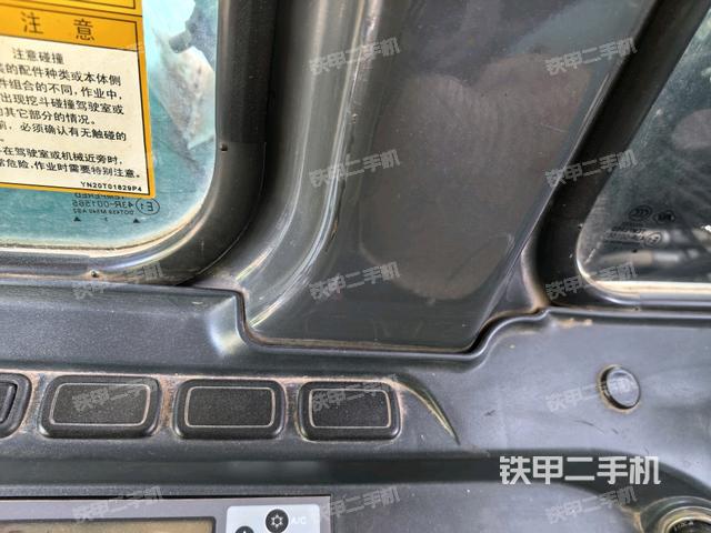 右侧玻璃角标（驾驶室部分）