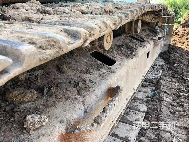 单侧履带整体（整机外观）