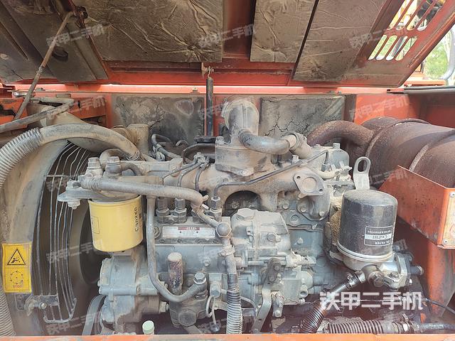 發(fā)動(dòng)機(jī)整體俯視(整機(jī)外觀) 發(fā)動(dòng)機(jī)整體俯視(整機(jī)外觀)