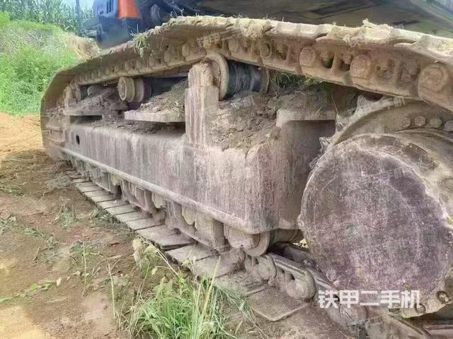 单侧履带整体（整机外观）