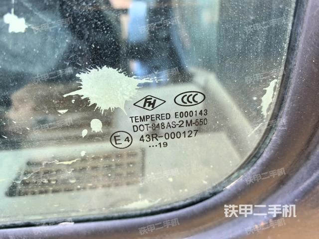 座椅右側(cè)控制臺/鑰匙門/油門/含右手柄（駕駛室部分）