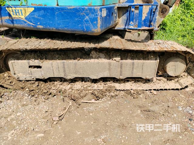 左驅(qū)動輪（行走機(jī)構(gòu)）