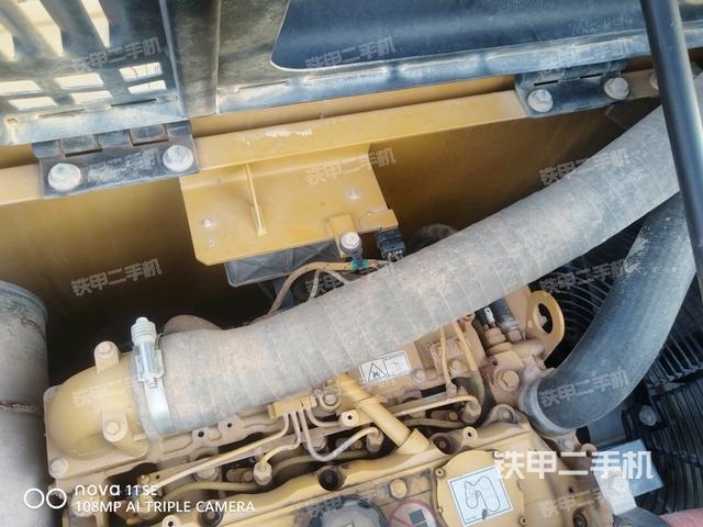 氣門室蓋螺絲特寫（上車部件）