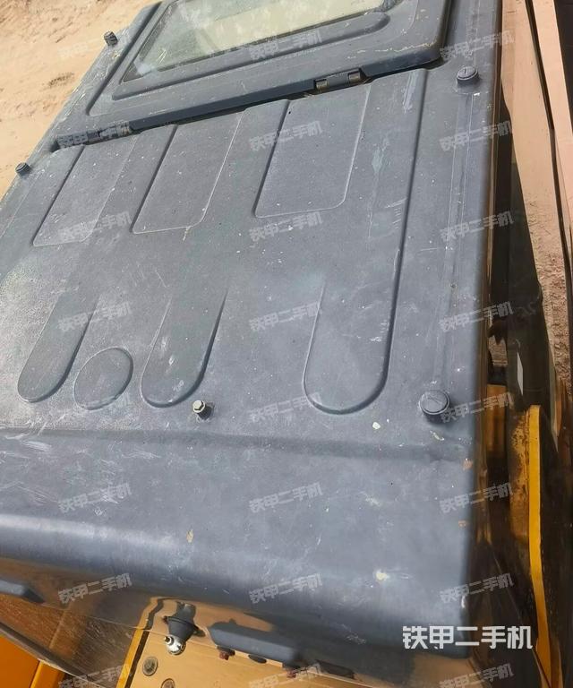 駕駛室頂部（整機(jī)外觀）