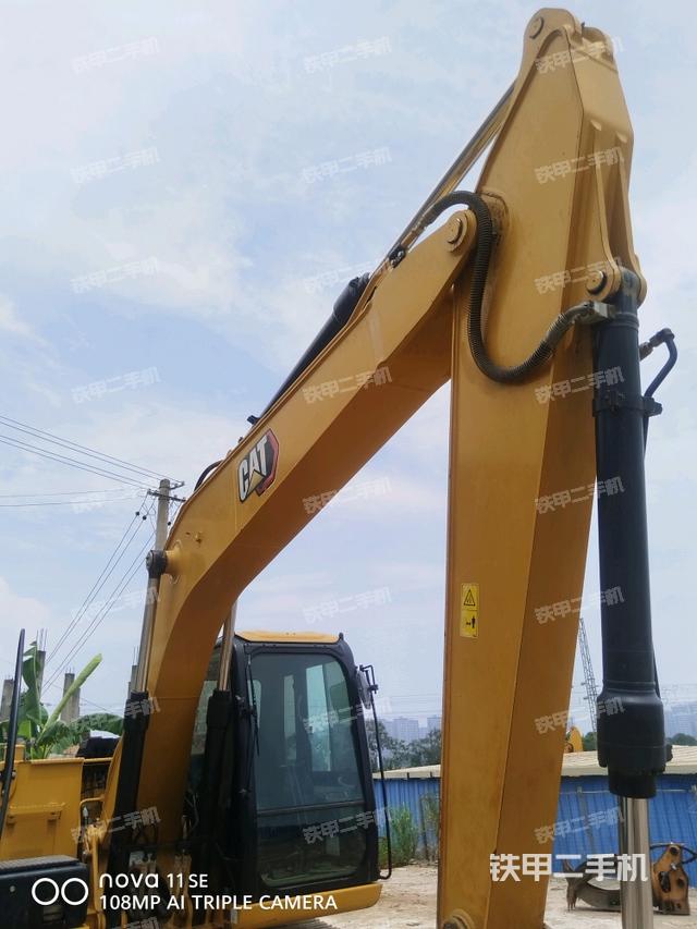 小臂整體左后（工作和回轉(zhuǎn)裝置）