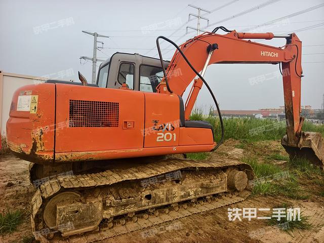 整機右后45°（整機外觀）