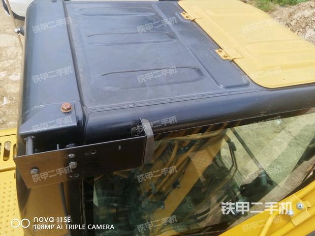 駕駛室頂部俯視（上車部件）